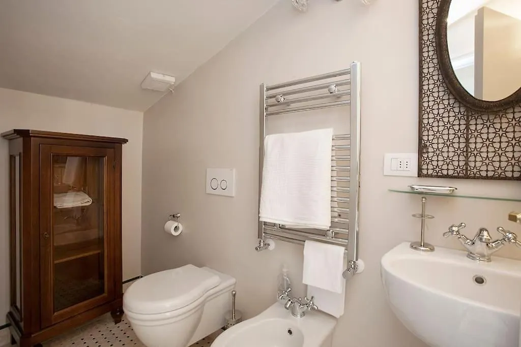 Historic Florence Penthouse With 360 Views Apartment
