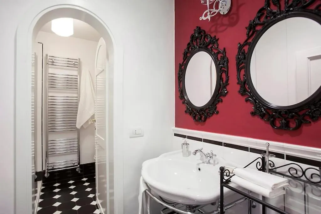 Historic Florence Penthouse With 360 Views Apartment